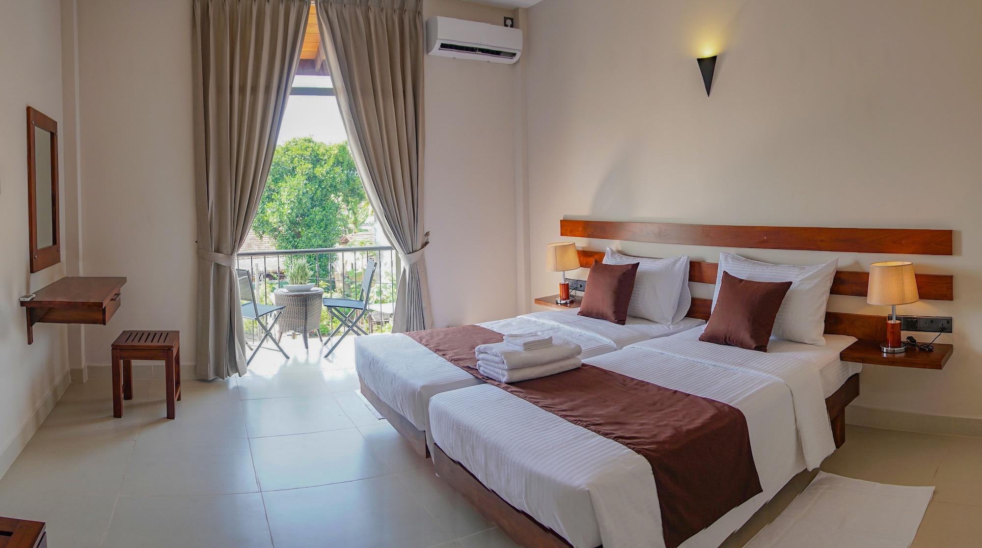 Hive 68 - Hotel And Resorts Negombo Exteriör bild