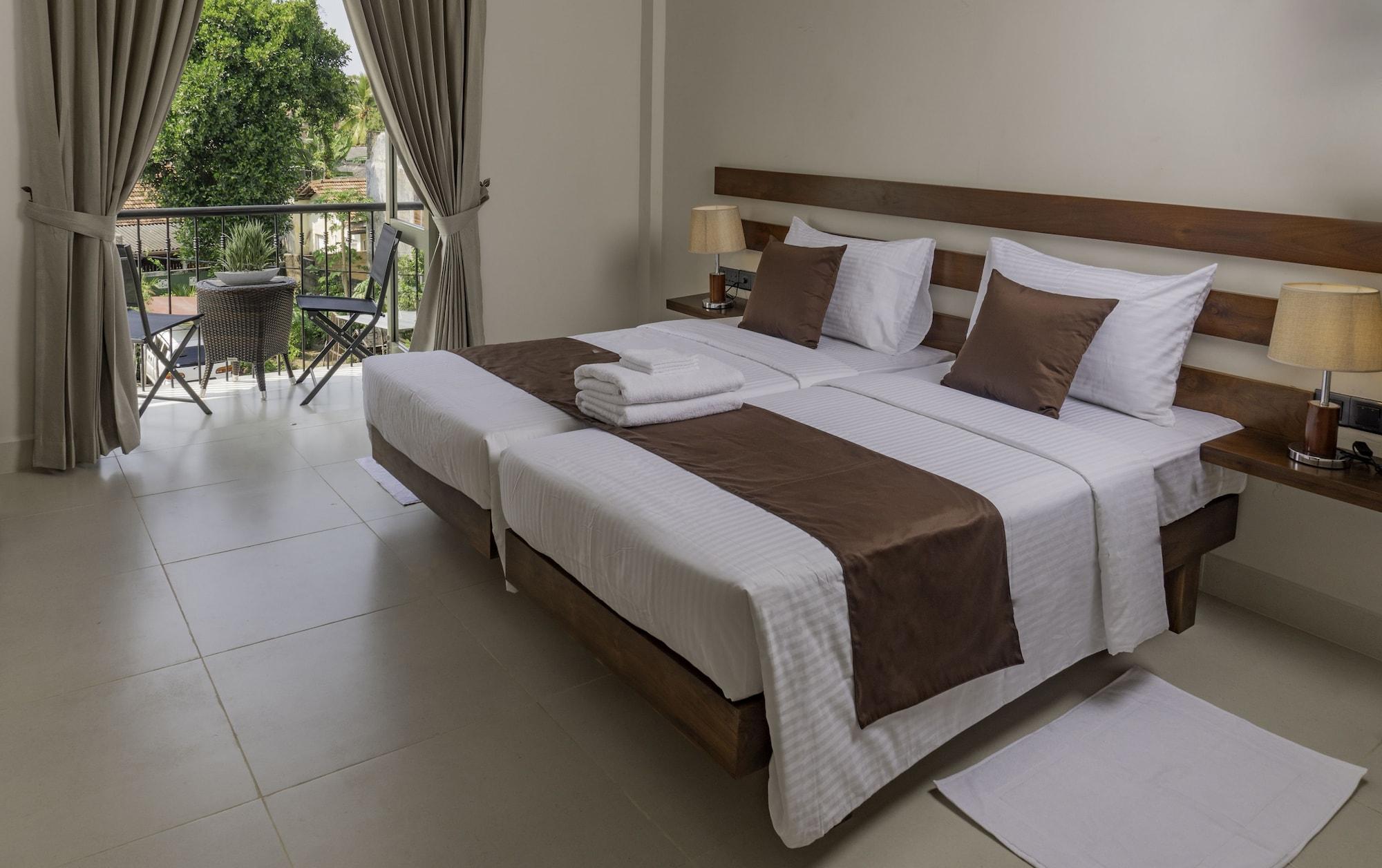 Hive 68 - Hotel And Resorts Negombo Exteriör bild