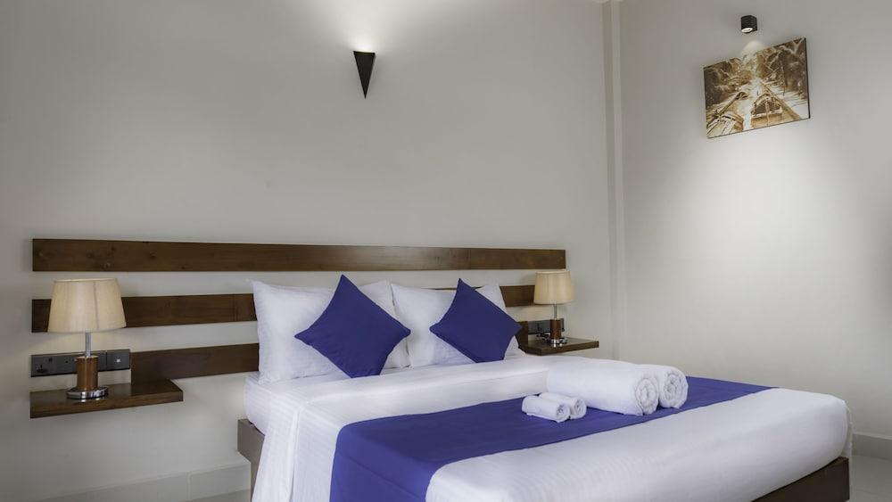Hive 68 - Hotel And Resorts Negombo Exteriör bild